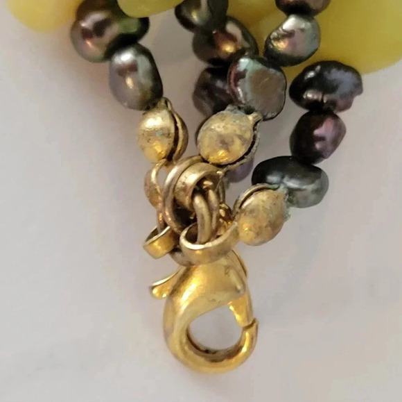 LIme Jade Nuggets & Peacock Freshwater Black Pearl Bracelet - Picture 2 of 6